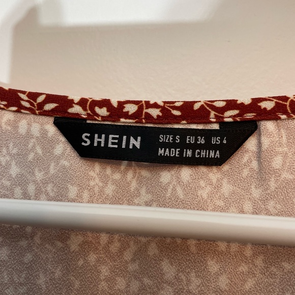 Red Top with Floral Pattern NWOT - Picture 2 of 3